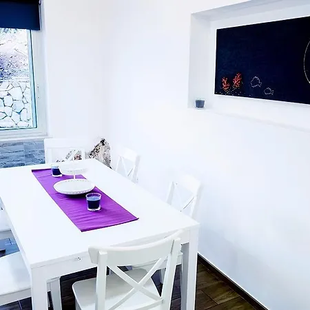 La Tana Apartment *