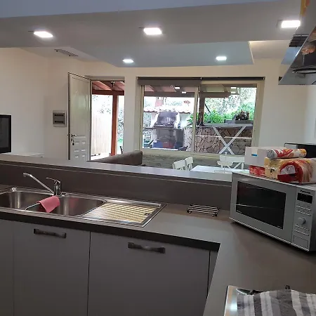 La Tana Apartment