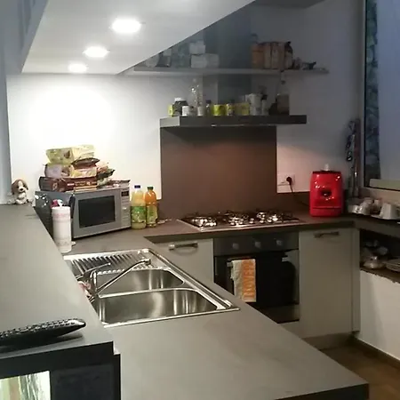 La Tana Apartment *